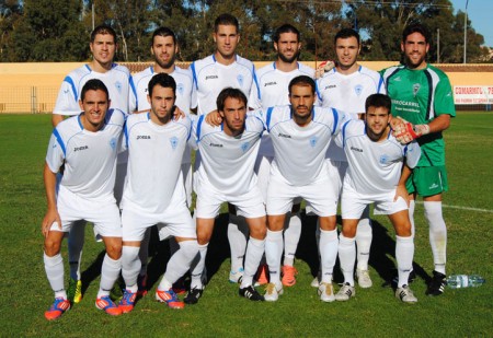 La plantilla del Marbella lanza un órdago y decide no jugar este domingo