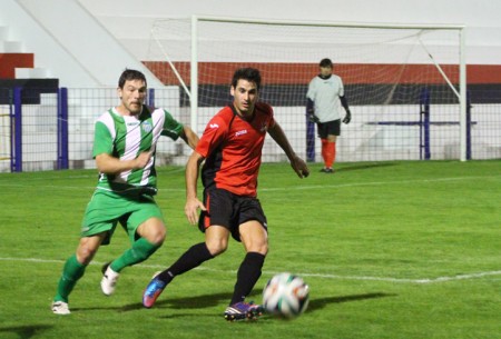 El San Pedro sufre con un jugador menos pero doblega al Atarfe (2-1) - Marbella 24 Horas