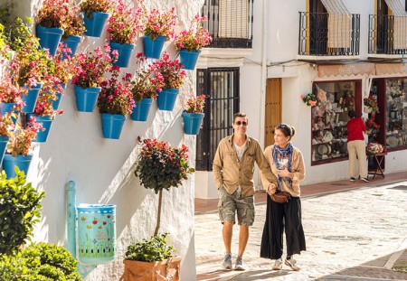Marbella ganó turistas hoteleros en 2023, pero no superó los de 2019