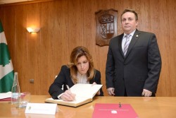Susana Díaz anuncia una mejora del plan contra la exclusión social