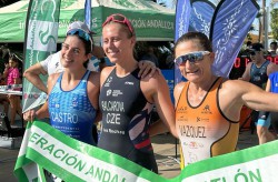 La marbellí Marina Castro logra ser segunda en el Triatlón de Estepona