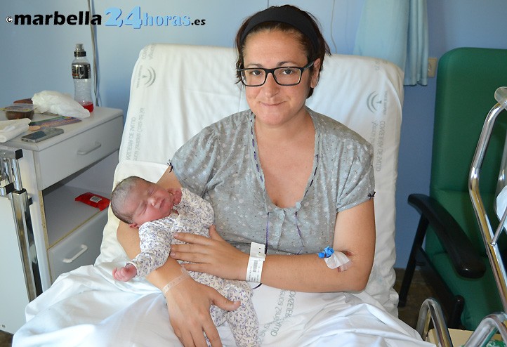 El primer bebé del año en Marbella es una niña que se llama Zoe