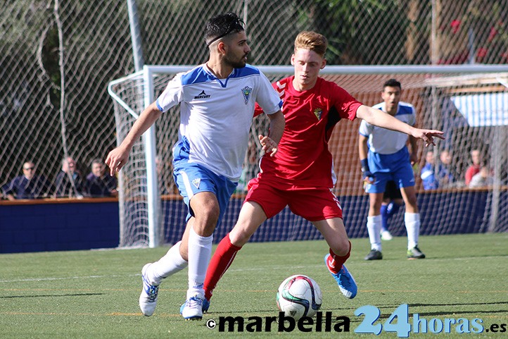 Buena imagen del Marbella juvenil pese a la derrota (0-1) ante el Cádiz