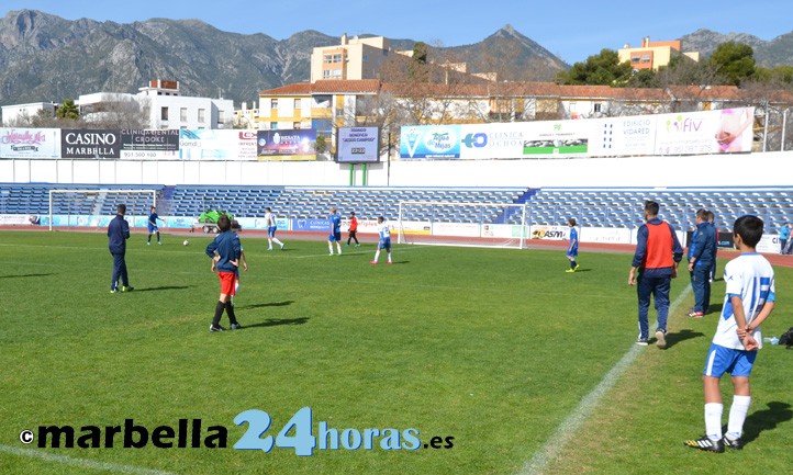 Heridos cuatro niños en el estadio de Marbella tras un pequeño tornado
