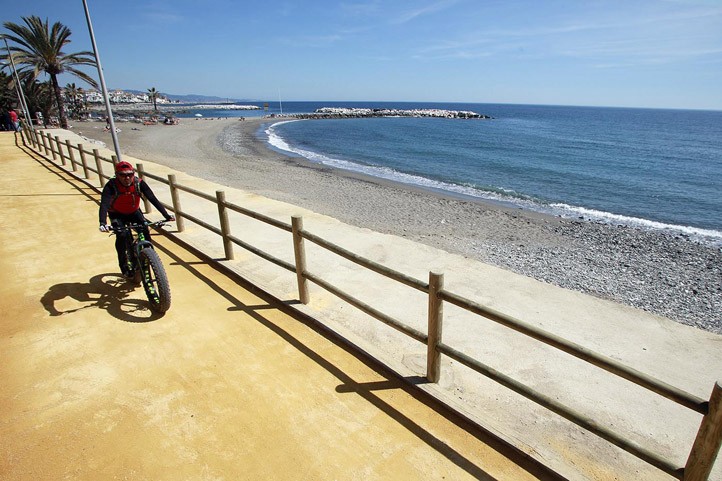 Acaba en tiempo récord el arreglo del tramo dañado del paseo marítimo