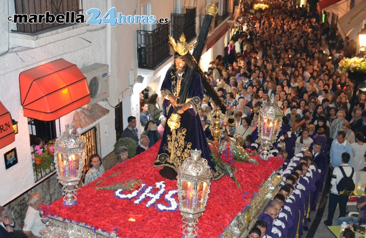 El Nazareno desfila esta noche por Marbella con cambios en el recorrido