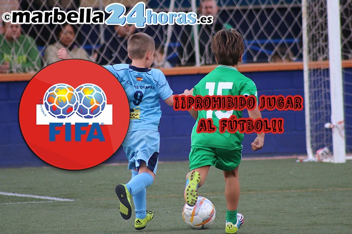 La FIFA deja sin poder jugar al fútbol a más de 100 niños en Marbella