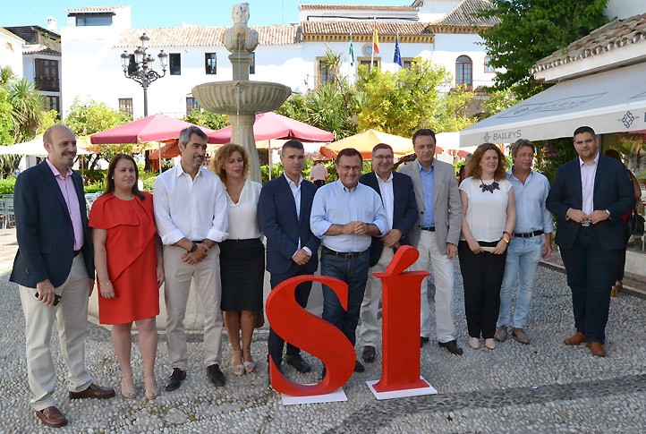 El PSOE abre la campaña en Marbella invocando el cambio en la Costa