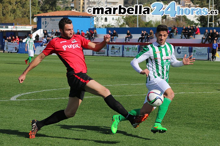 El delantero Dani Cintrano seguirá una temporada más en el San Pedro