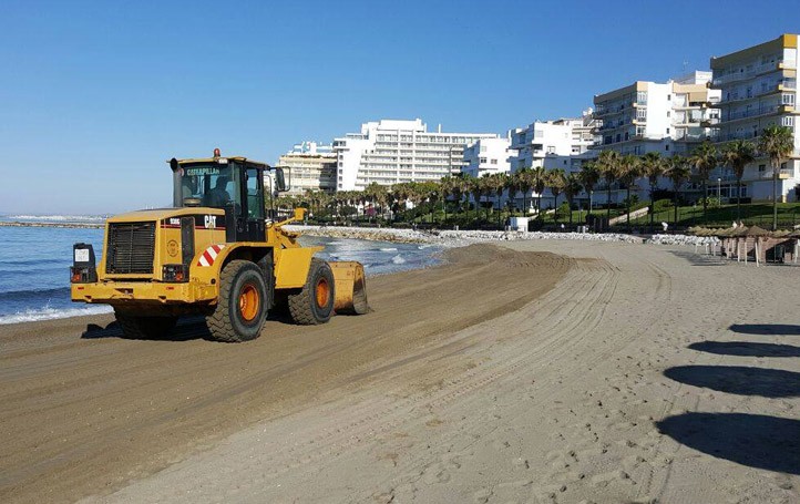Tres empresas locales aportarán maquinaria para adecuar las playas