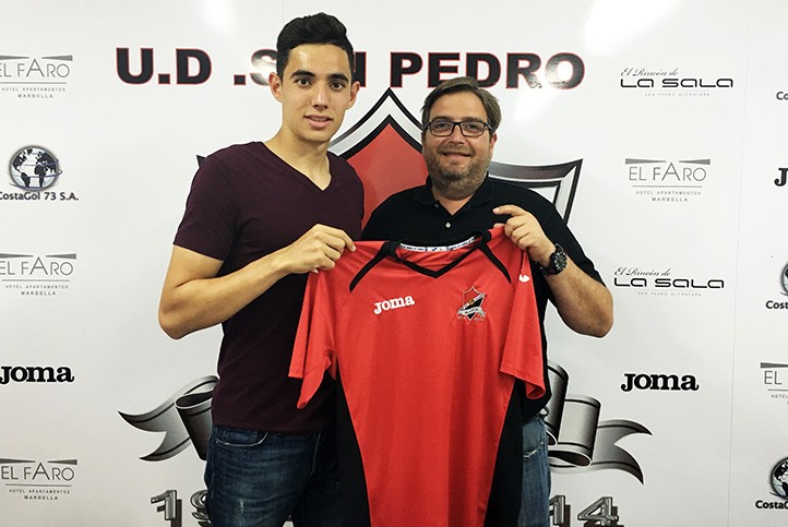 El portero Álex Gómez cambia el Real Madrid por la UD San Pedro