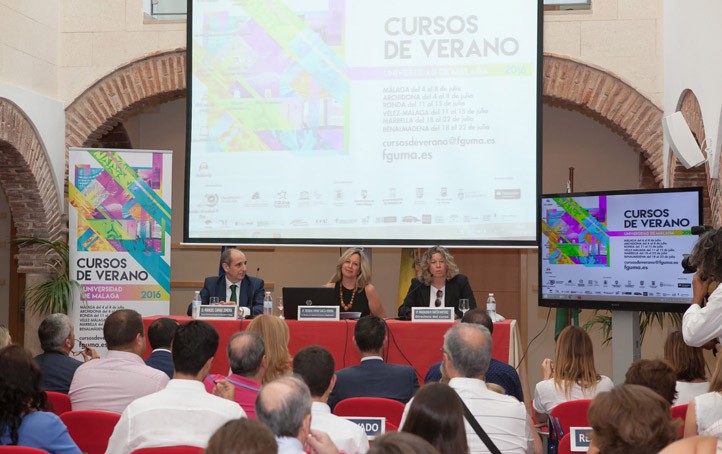 Trinidad Jiménez resalta en Marbella los beneficios de pertenecer a la UE