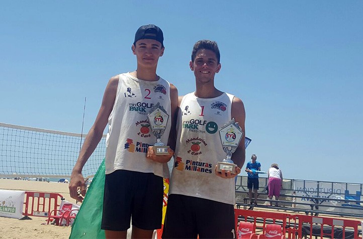 Primer y tercer puesto del Voleibol San Pedro en el Campeonato de Andalucía