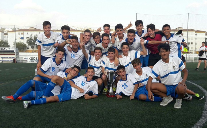 El cadete de Los Compadres gana el torneo del 26 de Febrero