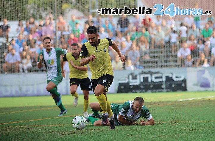 El Marbella también gana en Mancha Real y se dispara en el liderato (1-2)