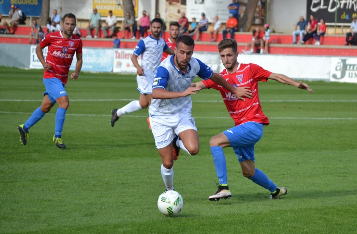 Imparable Marbella FC: seis de seis tras ganar de penalti en La Roda (0-1)
