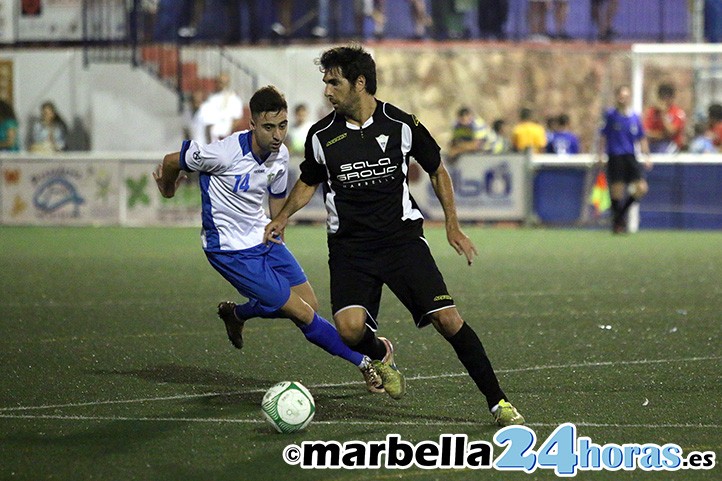 Los Compadres y Atlético Marbella firman tablas en un intenso derbi (2-2)