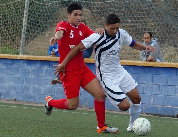 El Atlético Marbella no afloja y logra ante el Casabermeja otro triunfo (3-0)