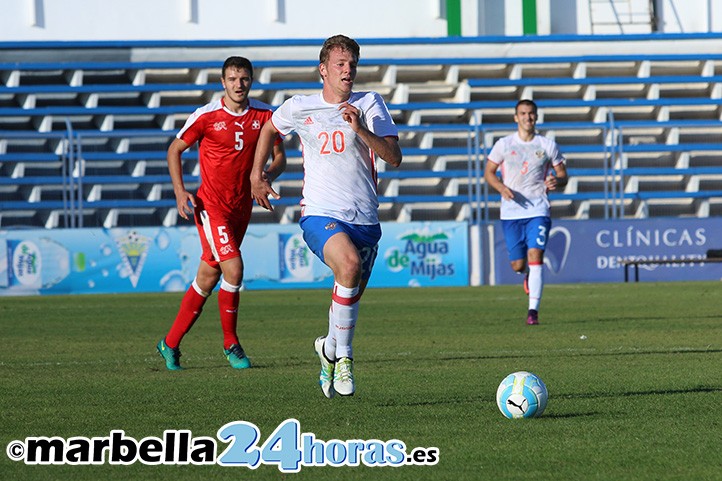 El jugador del Marbella Niko juega 45 minutos con Rusia sub-21