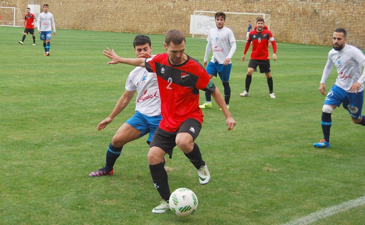 El San Pedro sigue sin gol pero suma un punto (0-0) ante el Loja