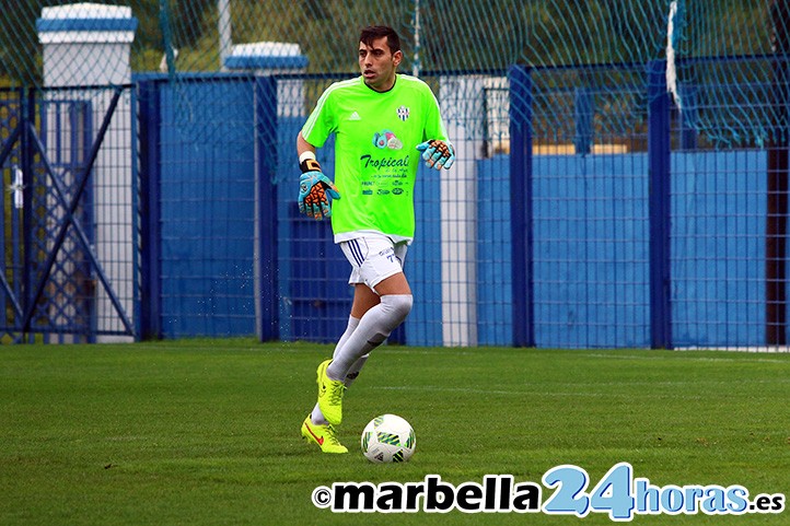 Buen partido de Reina en su regreso al Municipal con el Vélez