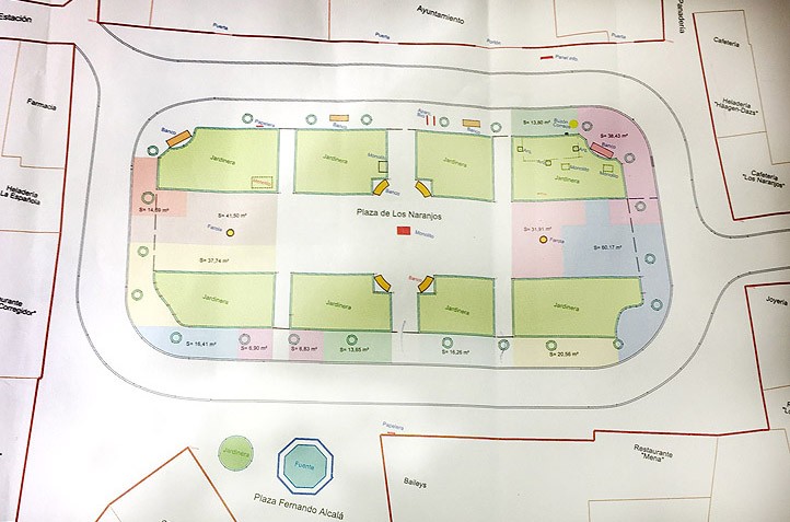La parte central de la plaza de Los Naranjos quedará libre de mesas