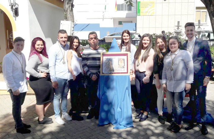 La Asociación Virgen de la Amargura presenta su desfile procesional