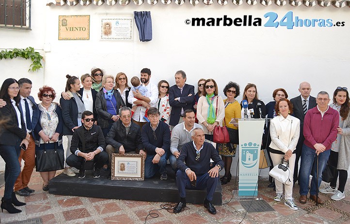 Marbella recuerda para siempre en la calle del Viento a Juan Zamora Martín