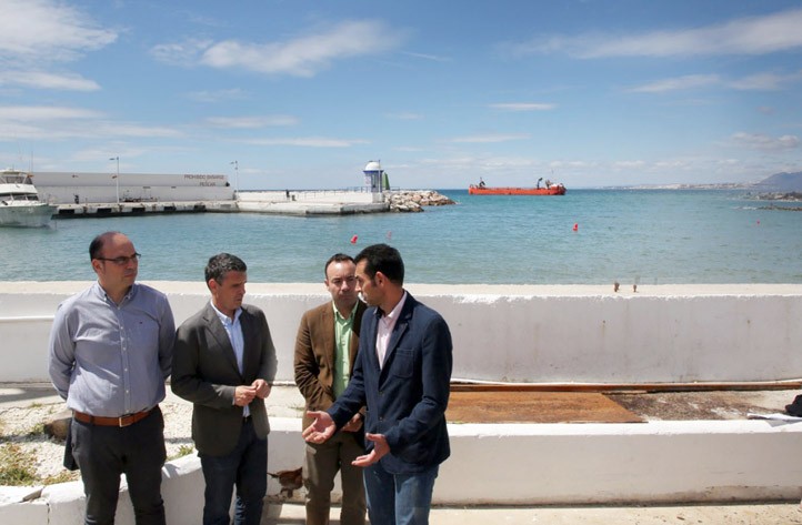 El dragado del Puerto Deportivo de Marbella surtirá de arena las playas