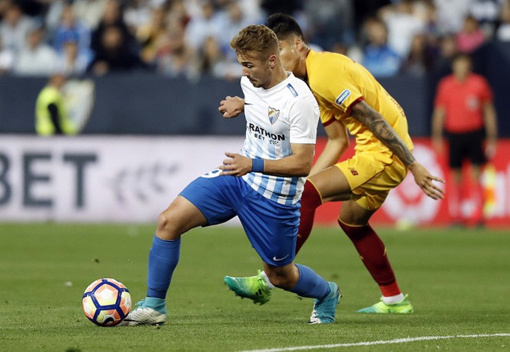 Ontiveros se asienta en el once titular del Málaga en la victoria ante el Sevilla
