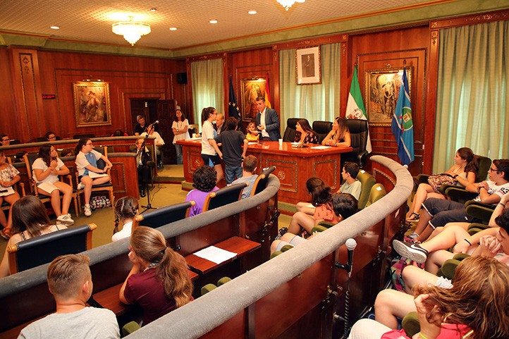 El Pleno del Consejo Infantil propone crear un centro de ocio juvenil