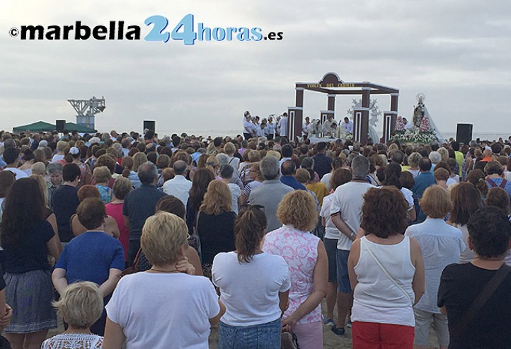 Multitudinaria misa marinera en honor a la Virgen del Carmen en Marbella