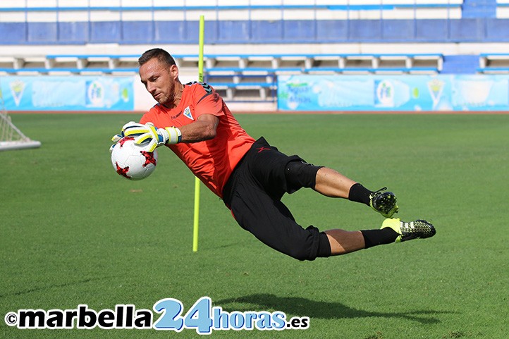 Wilfred: "Tenía ofertas pero no iba a ir a otro club que no fuera el Marbella"