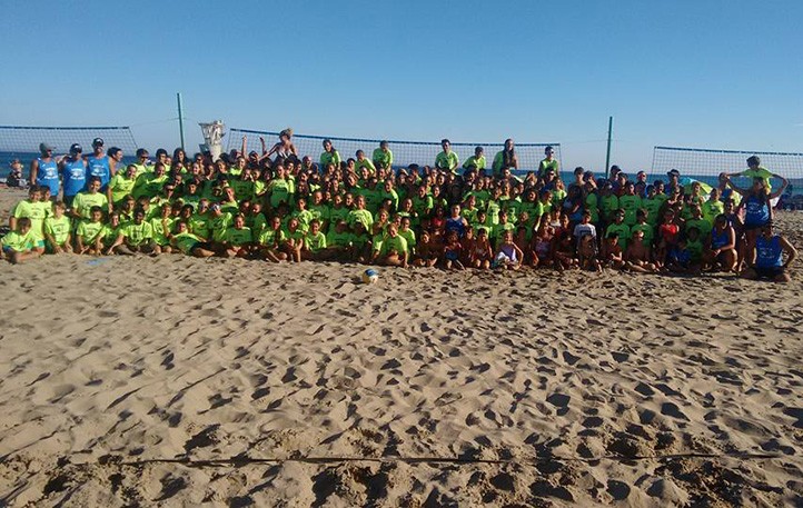 El Costa del Voley presenta a sus escuelas de voley playa