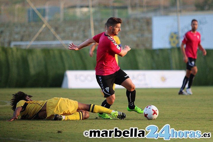 El Marbella convence en el último test de pretemporada ante Al Wasl (3-1)