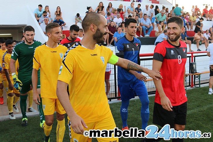 Marbella y San Pedro abrirán la liga el mismo día y a la misma hora