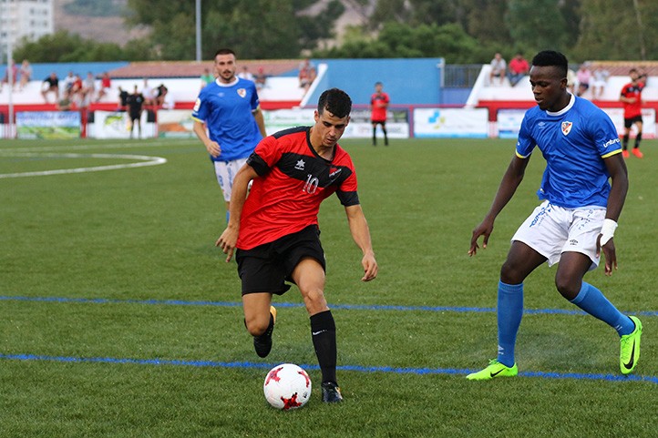 Un penalti condena al San Pedro frente al Linares en el inicio de liga (0-1)
