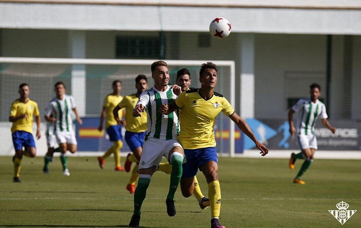 El máximo goleador del fútbol nacional es de Marbella y se llama Loren