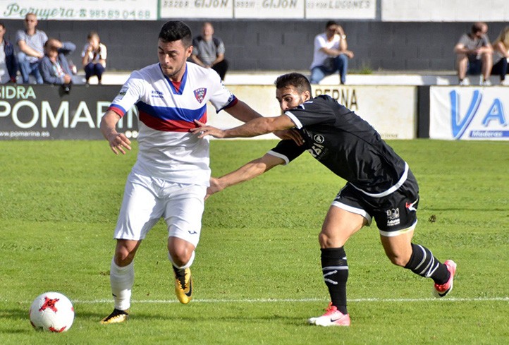 Goleada del Leioa con estreno goleador del marbellí Jorge Cortés