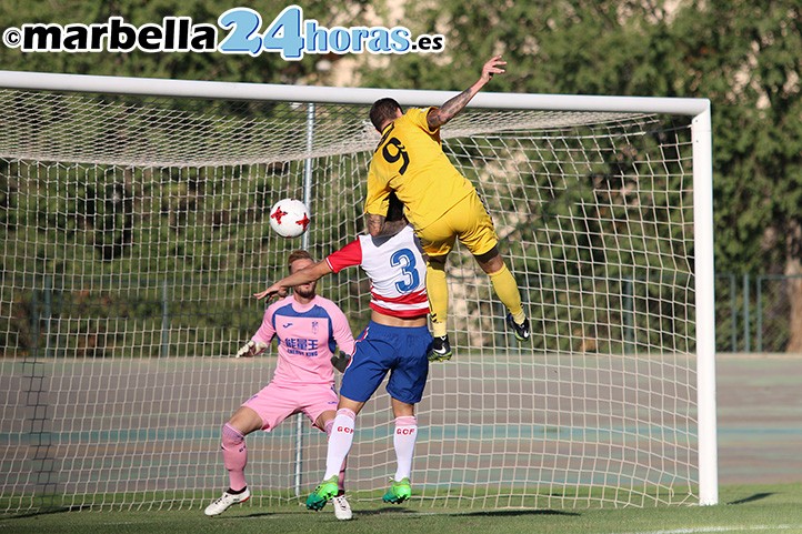La falta de puntería lastra a un buen Marbella en este inicio liguero