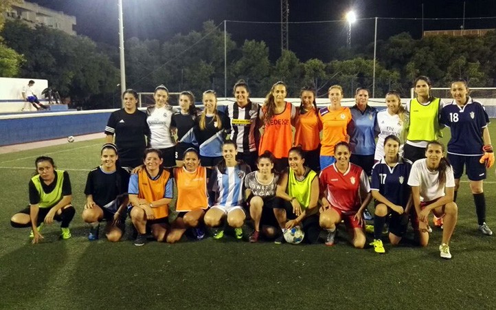 Los Compadres Femenino quiere crecer en la nueva temporada