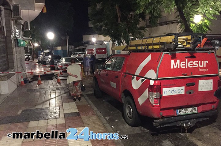 Más de 25 horas sin luz en el centro de Marbella tras una tormenta