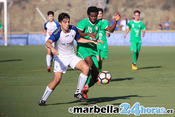 Mucha tensión y poco fútbol en el empate entre Marbella y Vázquez (1-1)