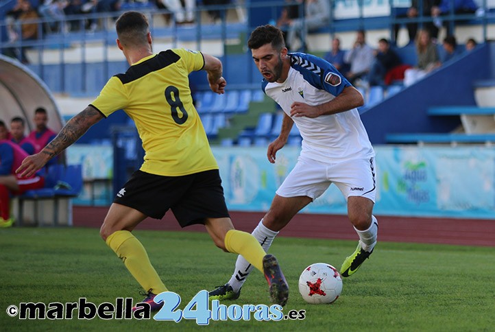 El Marbella FC se mete en playoff tras abusar del colíder Écija (3-0)