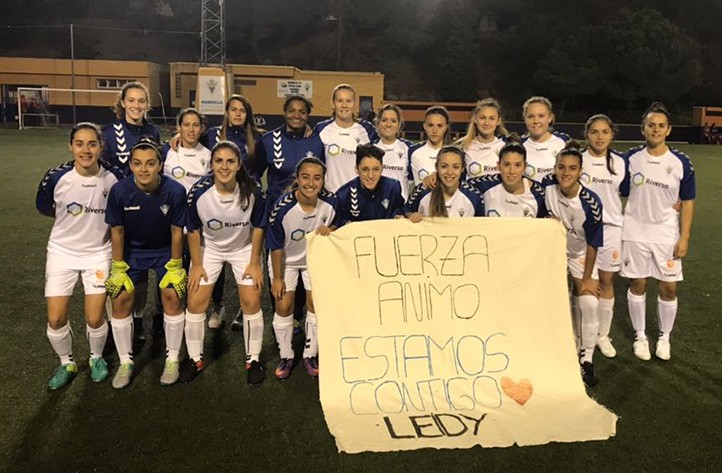 El Marbella femenino dedica la victoria (2-0) ante el Rincón a su jugadora Leidy