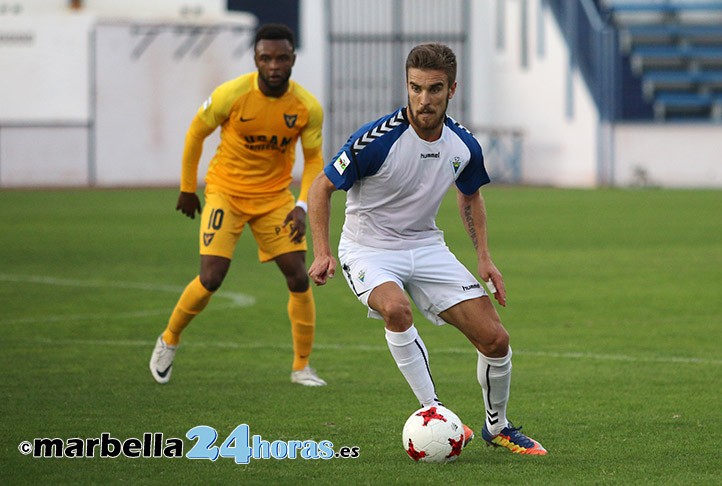 El Marbella FC cae en el tiempo añadido tras ser superior al UCAM (1-2)