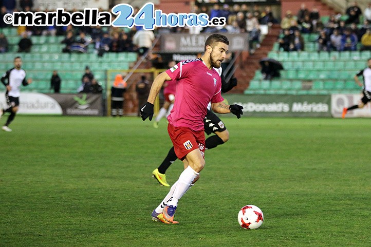 Un gran Francis Ferrón logra los tres puntos en el Trofeo Moñi-M24H