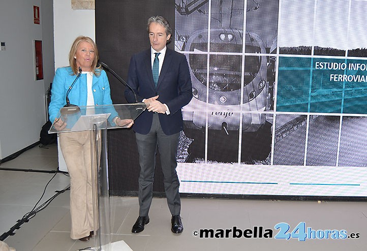 El ministro de Fomento trae a Marbella más promesas sobre la A-7 y el tren