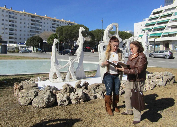La escultura de Vicente de Espona se traslada a la rotonda del bulevar