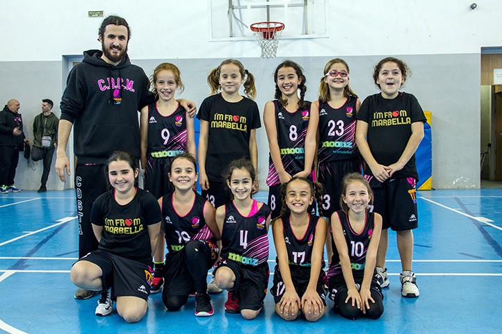 El premini femenino del Costa Marbella consigue mantenerse invicto